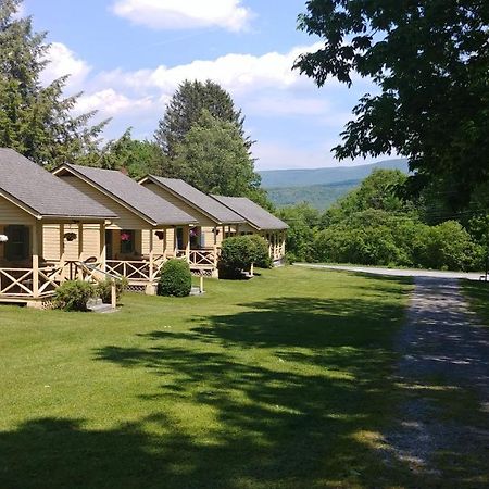 Serenity Motel Shaftsbury ภายนอก รูปภาพ