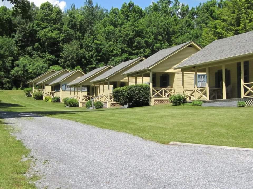Serenity Motel Shaftsbury ภายนอก รูปภาพ