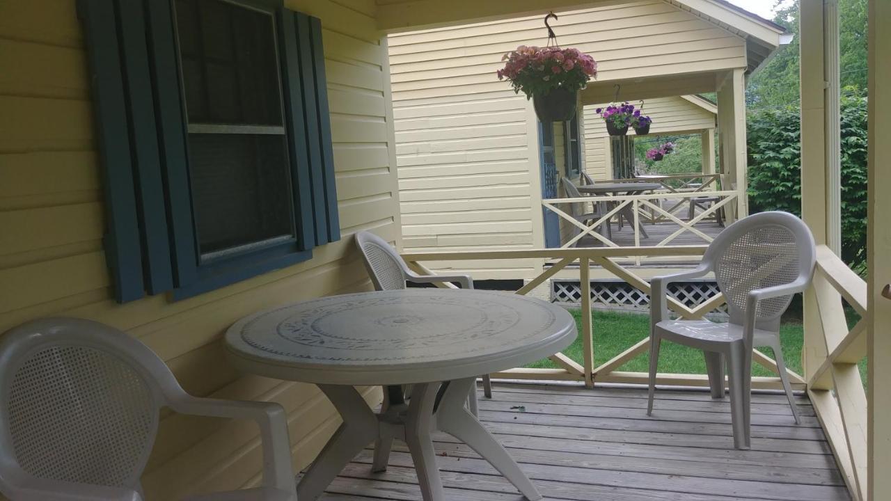 Serenity Motel Shaftsbury ภายนอก รูปภาพ