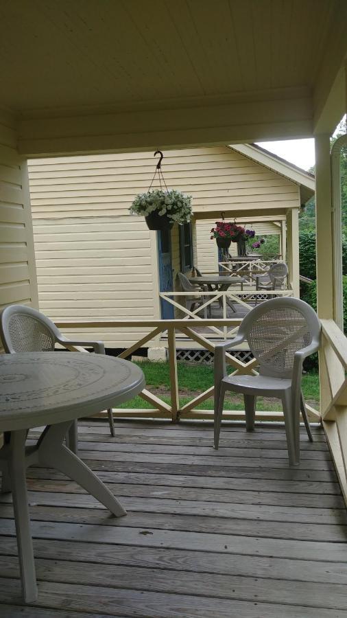Serenity Motel Shaftsbury ภายนอก รูปภาพ