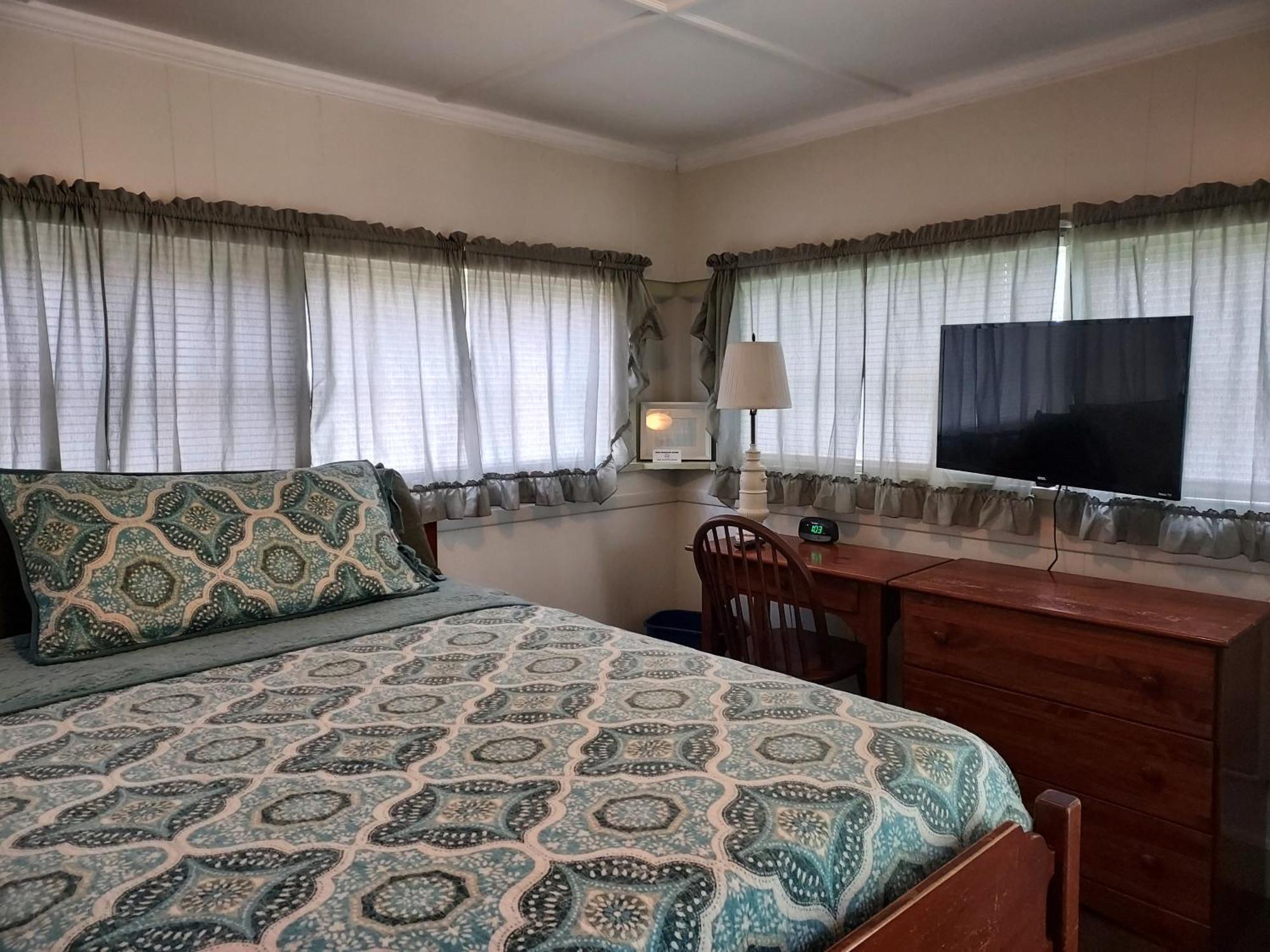Serenity Motel Shaftsbury ภายนอก รูปภาพ