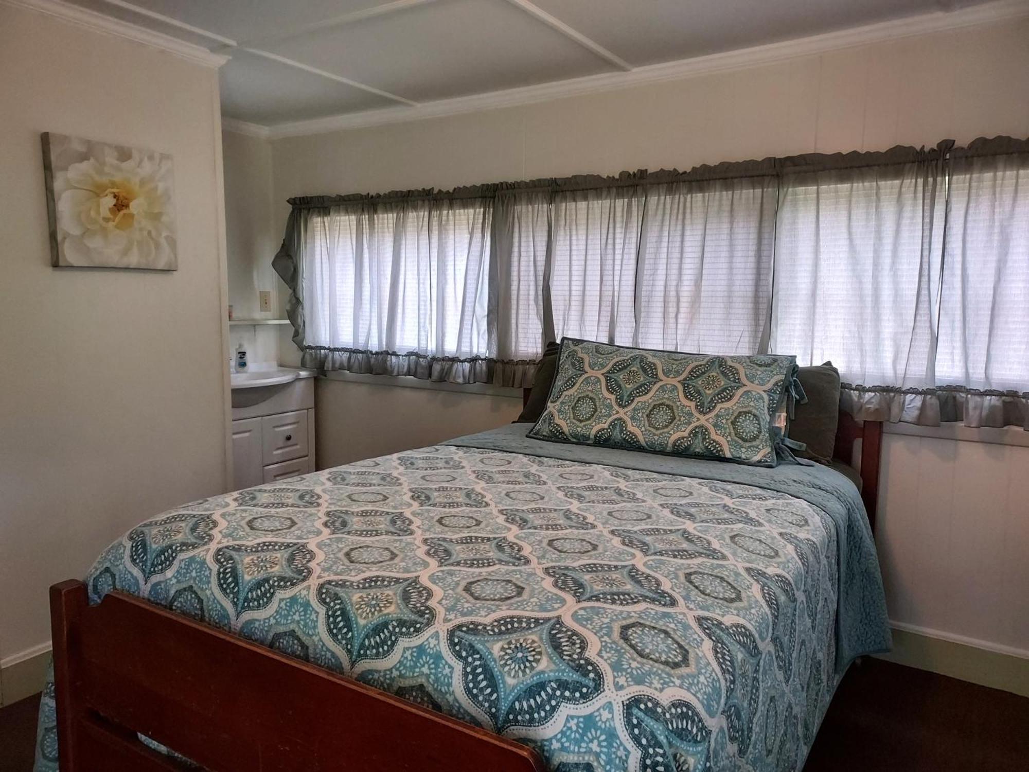 Serenity Motel Shaftsbury ภายนอก รูปภาพ